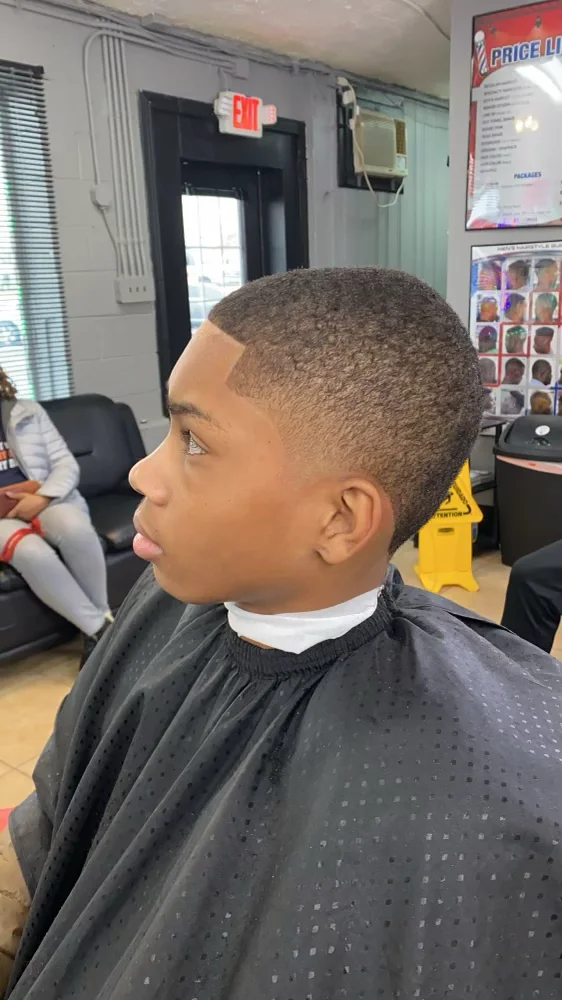 In and Out Cuts & Styles, business photo 3